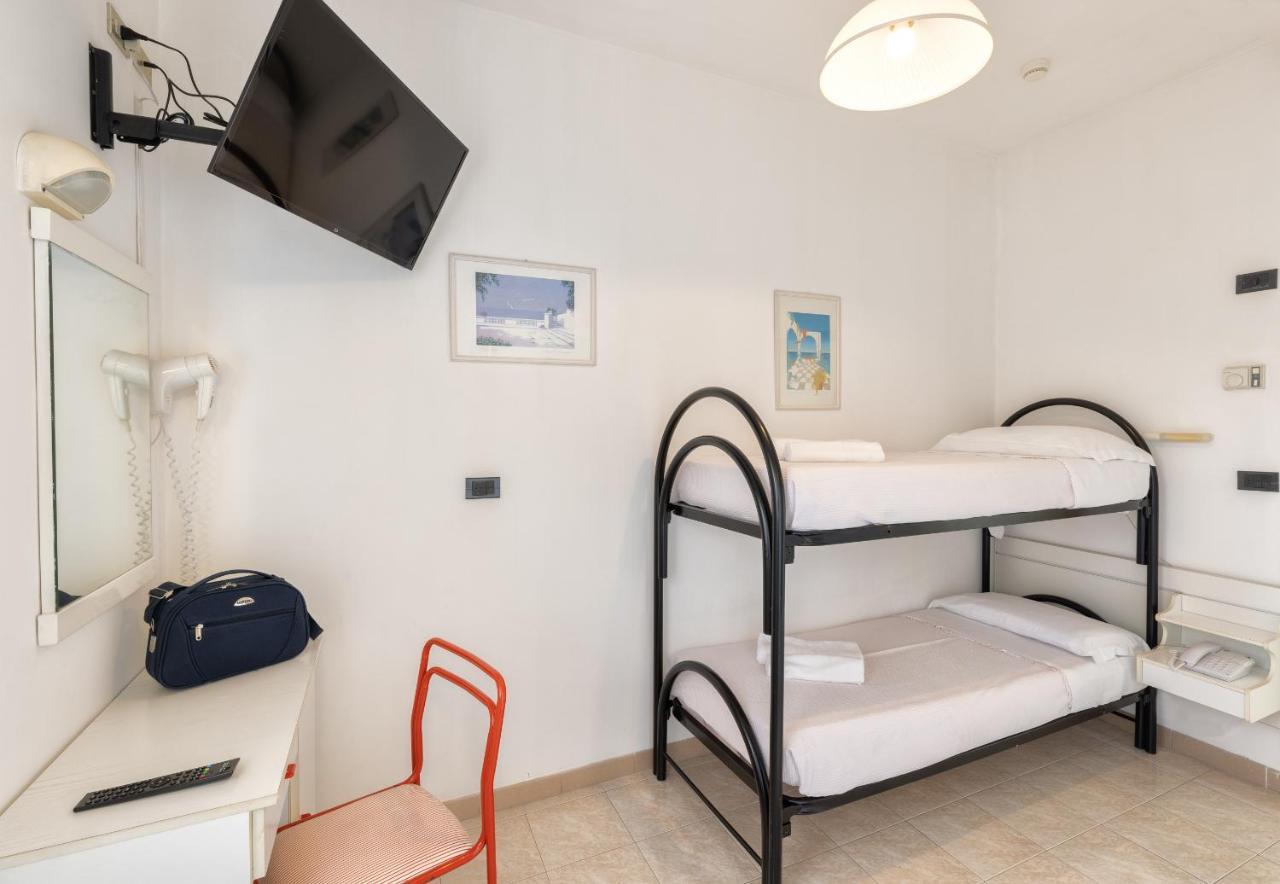 Hotel Morena Riccione Centrale Esterno foto