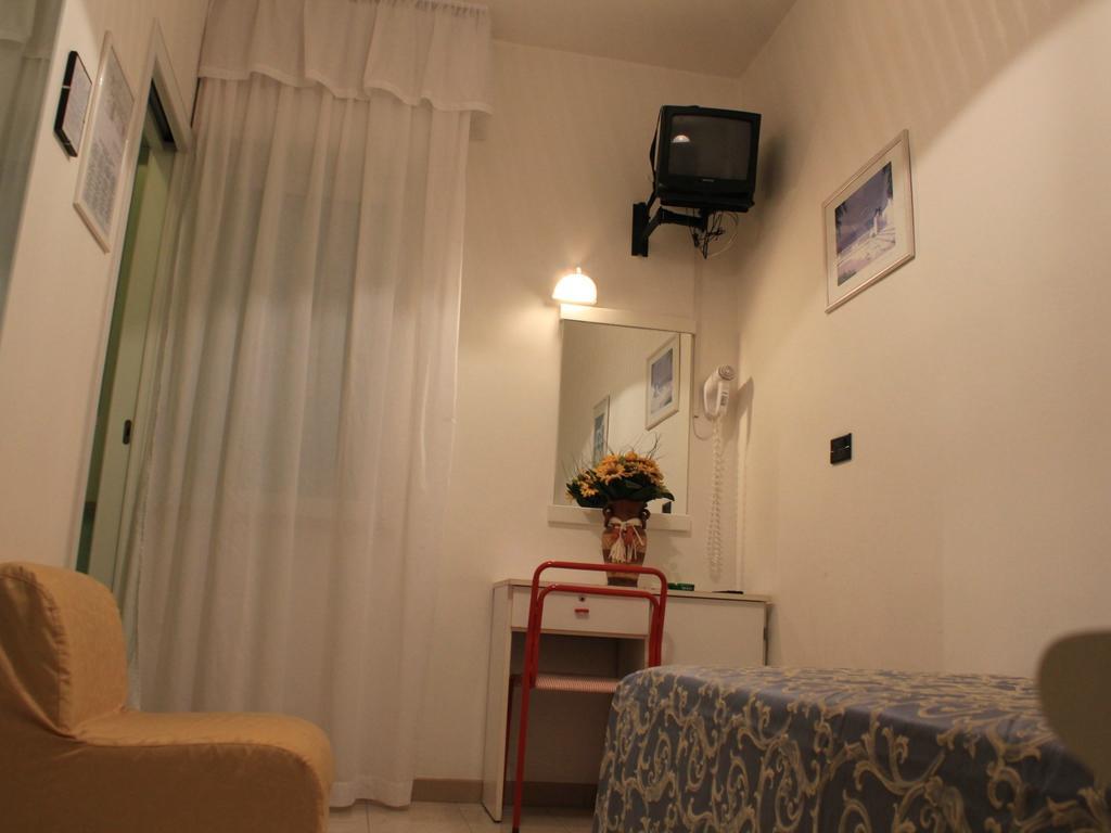 Hotel Morena Riccione Centrale Camera foto