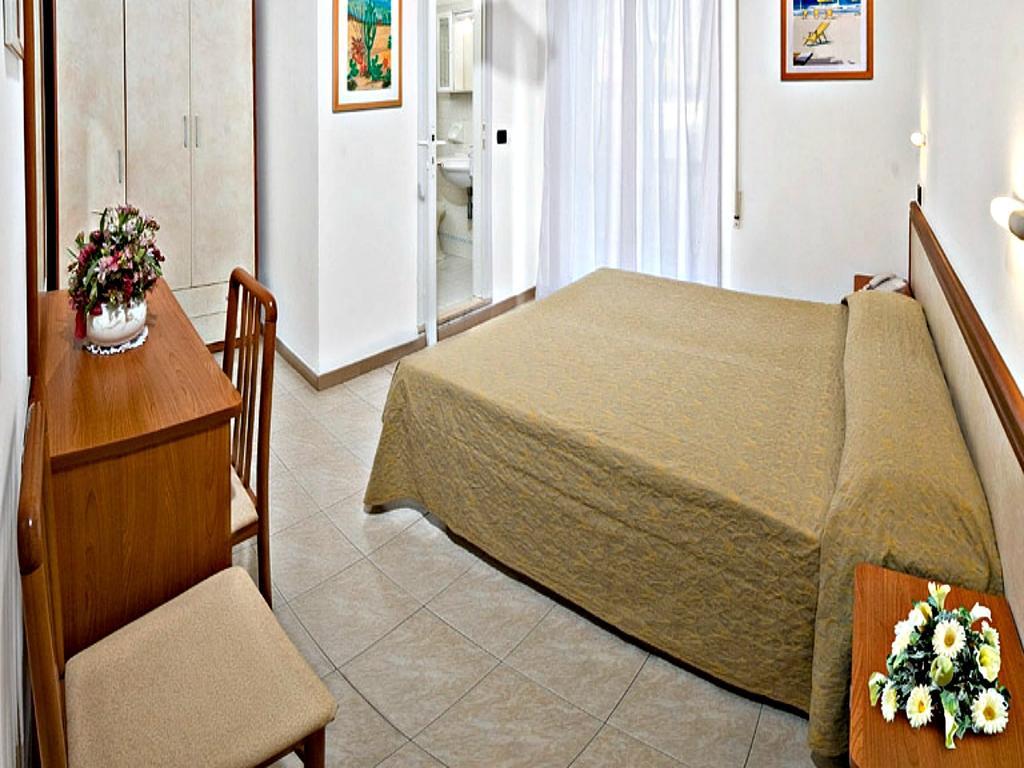 Hotel Morena Riccione Centrale Esterno foto